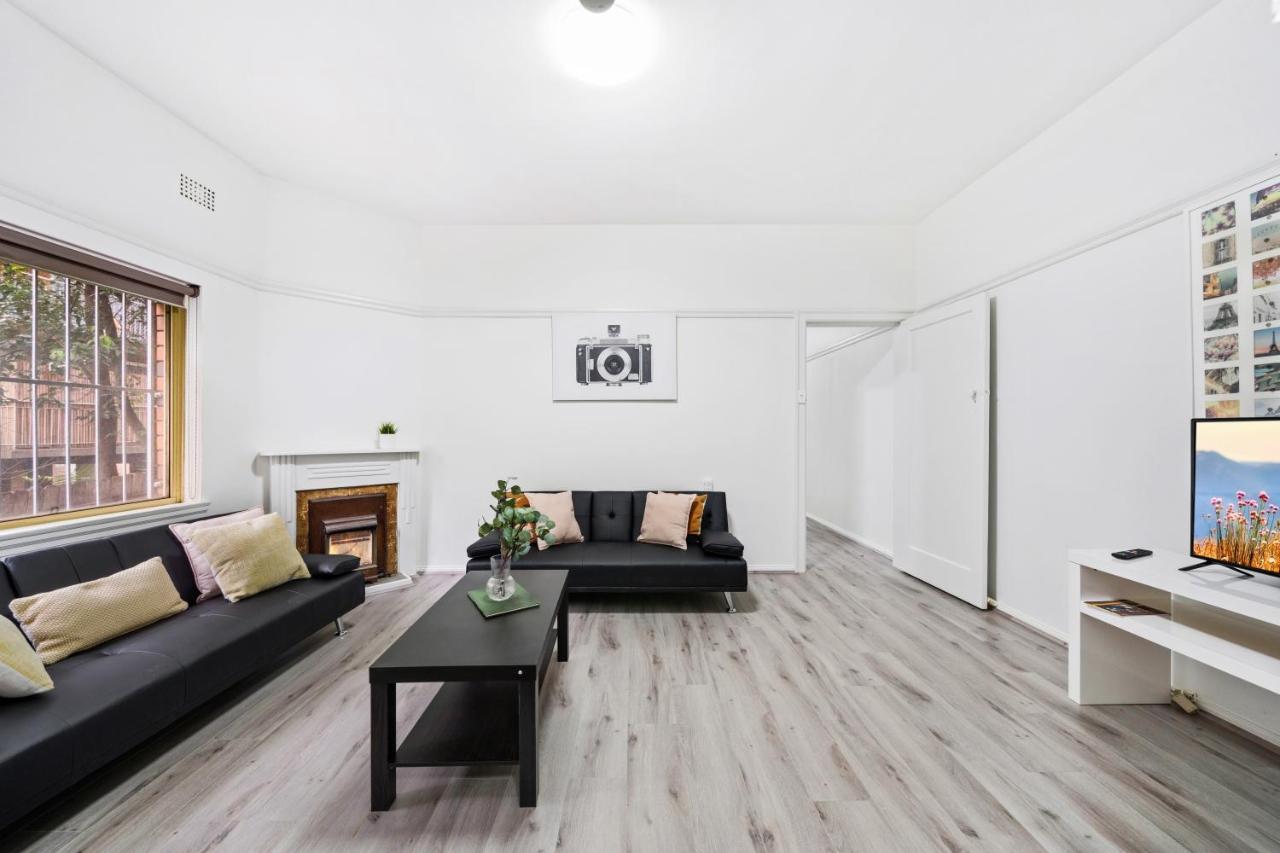 Burwood New 2 Bedroom 2 Bathroom Apartment Sydney Buitenkant foto